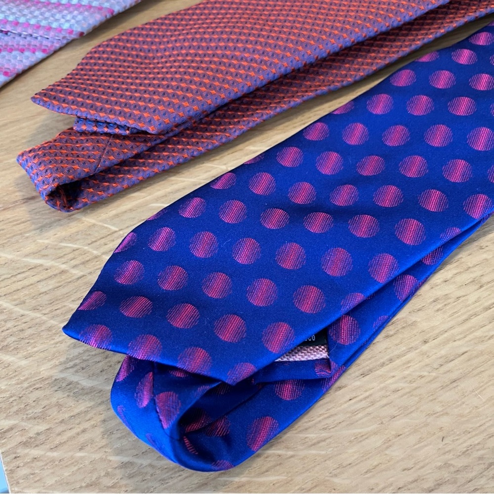 Thomas Pink Ties - Picture 2 of 9
